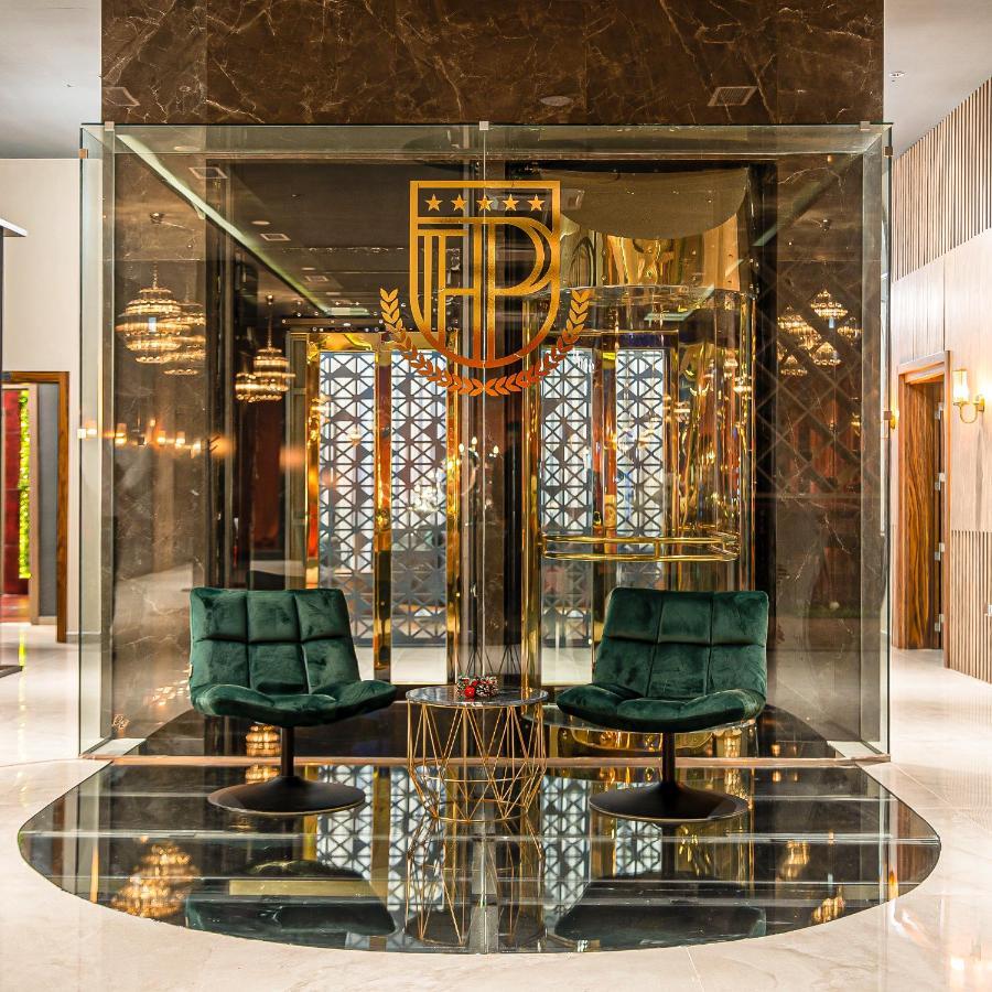Palace Hotel & Spa Titova Mitrovica Extérieur photo