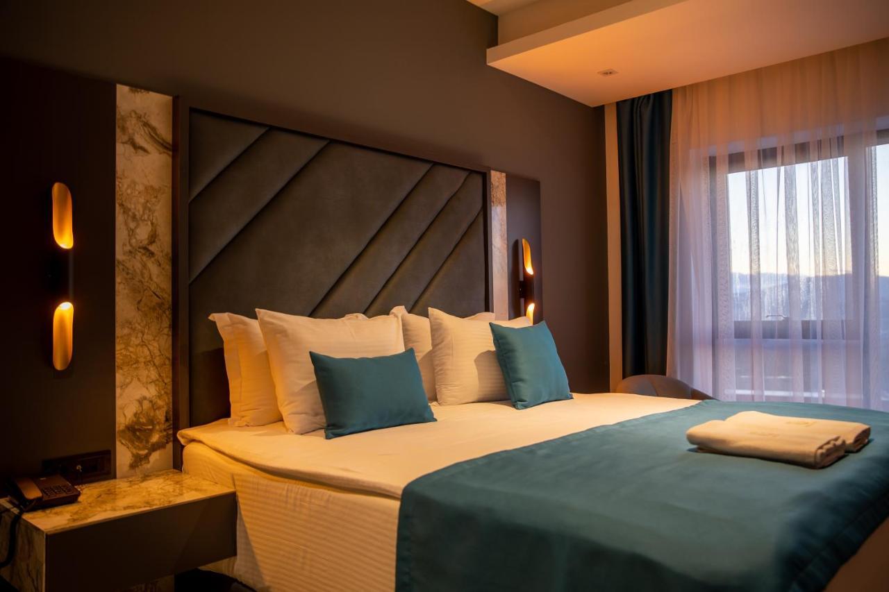Palace Hotel & Spa Titova Mitrovica Extérieur photo