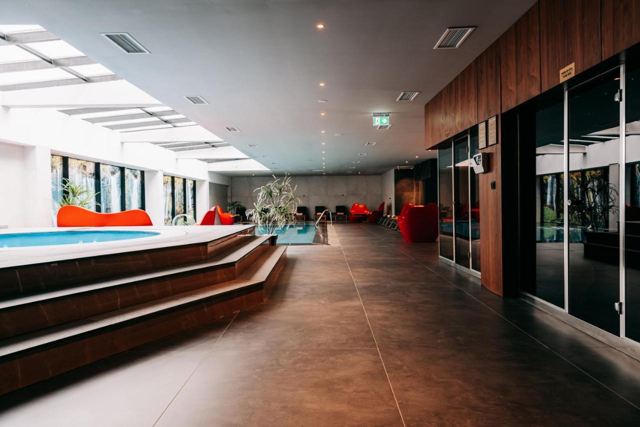 Palace Hotel & Spa Titova Mitrovica Extérieur photo