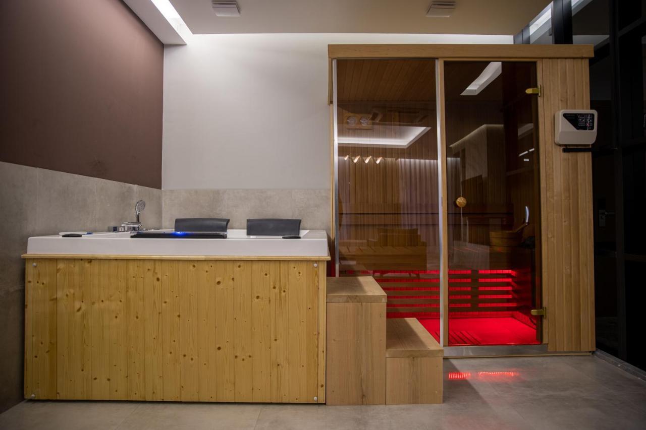 Palace Hotel & Spa Titova Mitrovica Extérieur photo