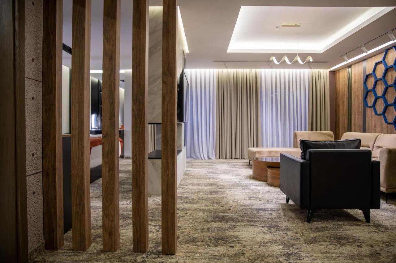 Palace Hotel & Spa Titova Mitrovica Extérieur photo