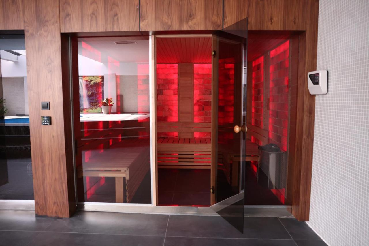 Palace Hotel & Spa Titova Mitrovica Extérieur photo